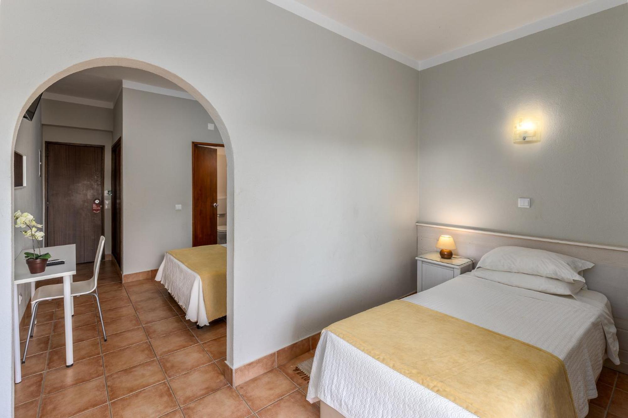 Guest House Oliveira Boliqueime Ngoại thất bức ảnh